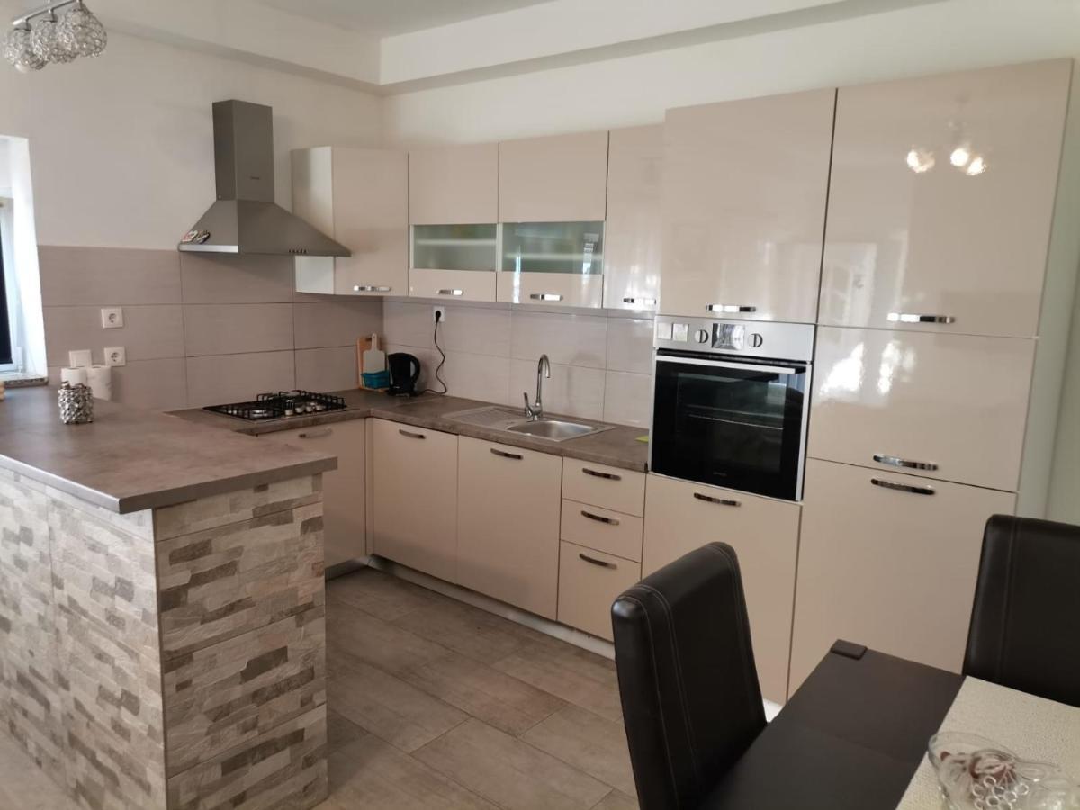 Apartmani Sidro Senj سينج المظهر الخارجي الصورة